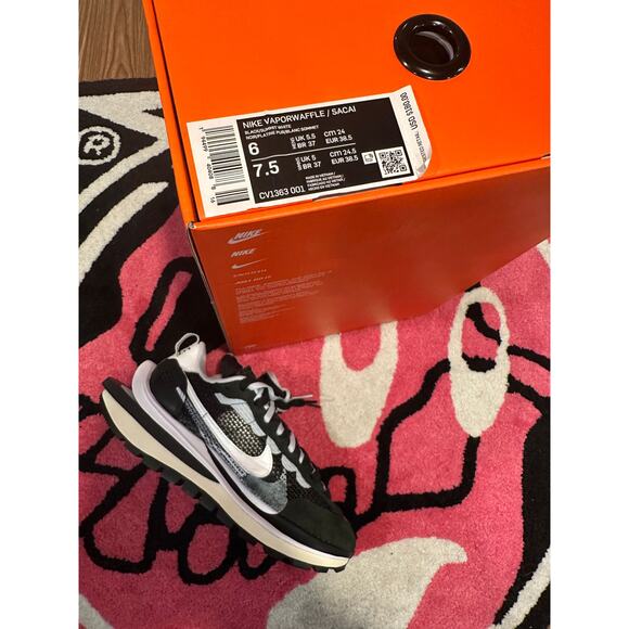 Nike Vaporwaffle Sacai Black White – Size 7 – Brand New - Picture 8 of 9